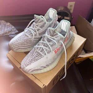 Yeezy Boost 350 V2 Blue Tint